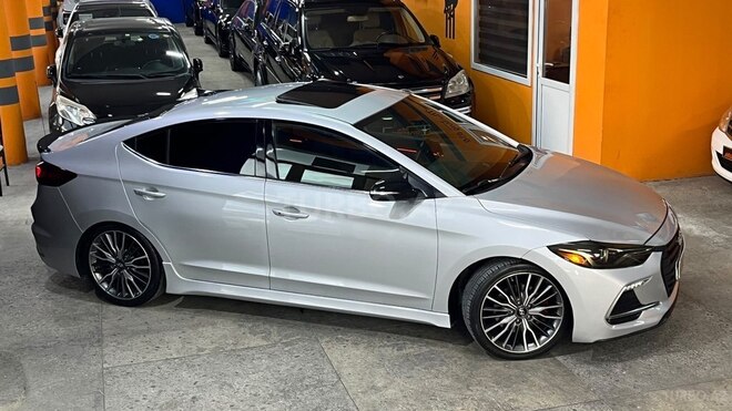 Hyundai Elantra 2018, 132,800 km - 1.6 l - Sumqayıt