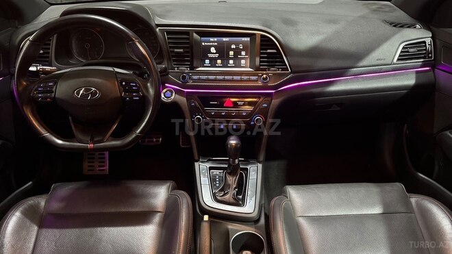 Hyundai Elantra 2018, 132,800 km - 1.6 l - Sumqayıt