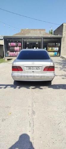 Mercedes E 220 1999, 445,000 km - 2.2 l - Şirvan