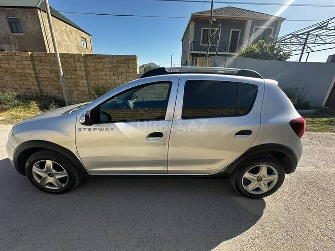 Renault Sandero Stepway 2015, 74,500 km - 1.6 l - Bakı