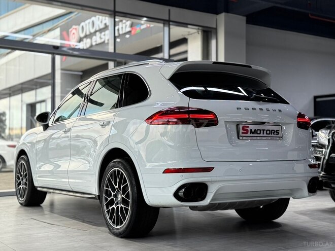 Porsche Cayenne 2015, 115,000 km - 3.6 л - Bakı