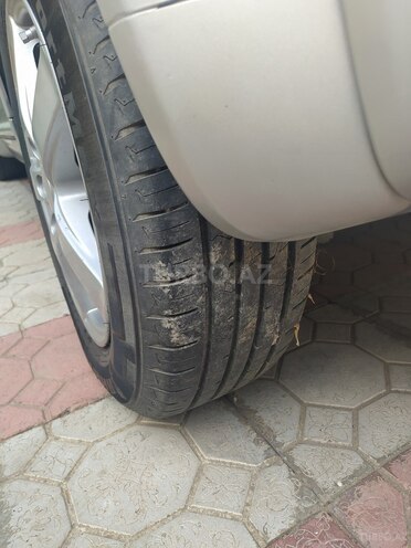 Audi  2000, 214,000 km - 1.4 л - Bakı