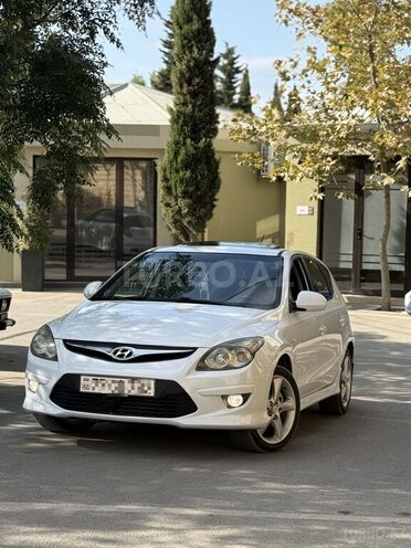 Hyundai i30 2009, 328,000 km - 2.0 l - Bakı