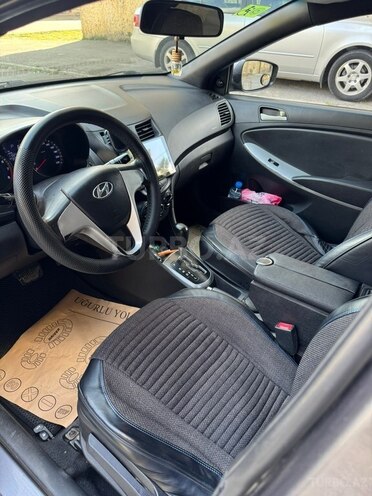 Hyundai Accent 2011, 310,000 km - 1.4 l - Bakı