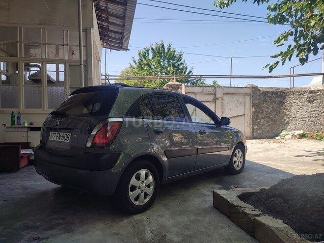 Kia Rio 2007, 225,000 km - 1.4 l - Şəki