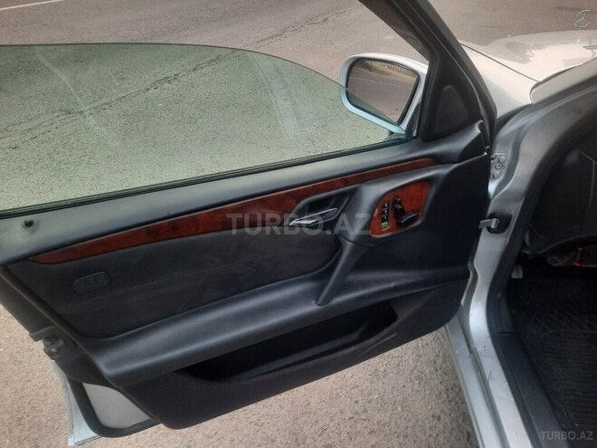 Mercedes E 220 1999, 370,000 km - 2.2 l - Ağstafa