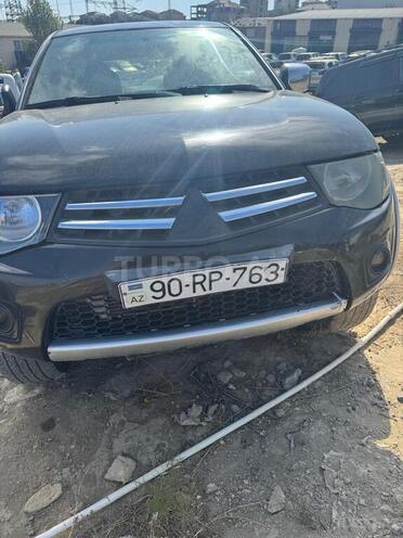 Mitsubishi L200 2011, 760,000 km - 2.5 l - Bakı