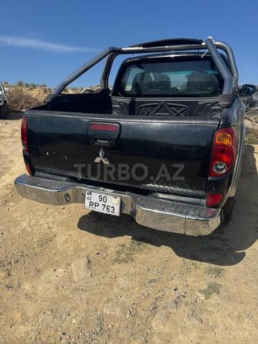 Mitsubishi L200 2011, 760,000 km - 2.5 l - Bakı
