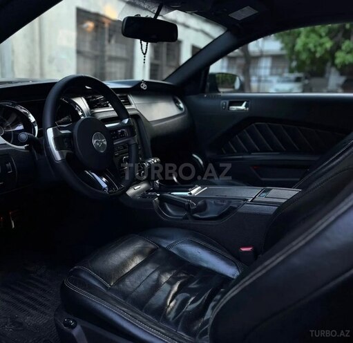 Ford Mustang 2009, 213,000 km - 4.0 л - Bakı