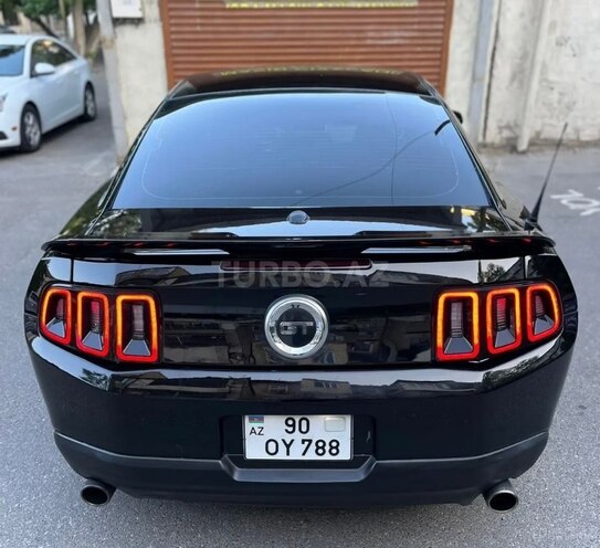 Ford Mustang 2009, 213,000 km - 4.0 л - Bakı