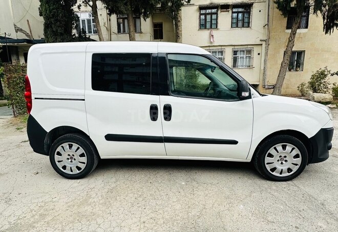 Fiat Doblo 2011, 293,000 km - 1.4 l - Bakı