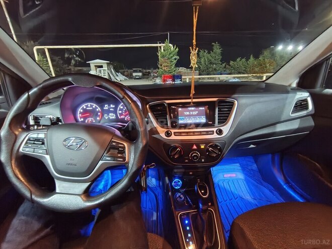 Hyundai Accent 2019, 102,000 km - 1.6 л - Bakı