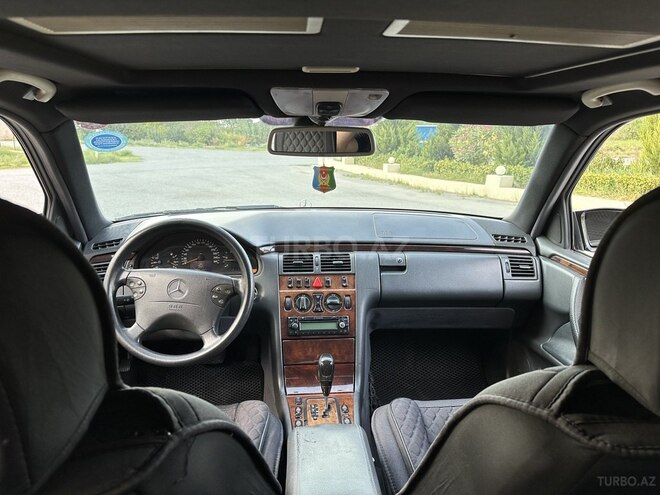 Mercedes E 270 2001, 285,000 km - 2.7 l - Yevlax