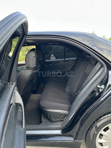 Mercedes E 270 2001, 285,000 km - 2.7 l - Yevlax