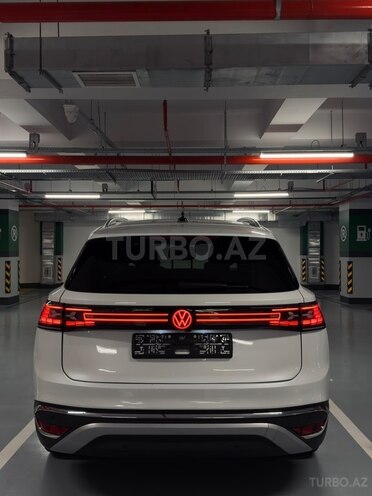 Volkswagen ID.6 Crozz 2022, 28,000 km - 0.0 l - Bakı
