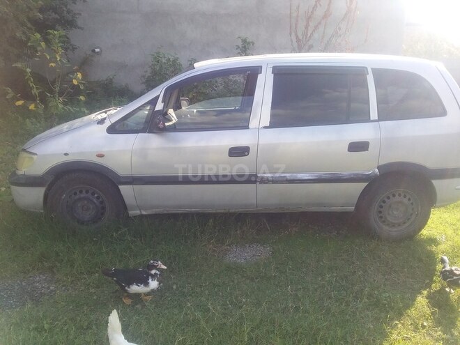 Opel Zafira 2000, 451,000 km - 1.8 l - İsmayıllı