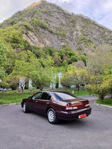 Nissan Maxima 1998, 500,000 km - 3.0 l - Qax