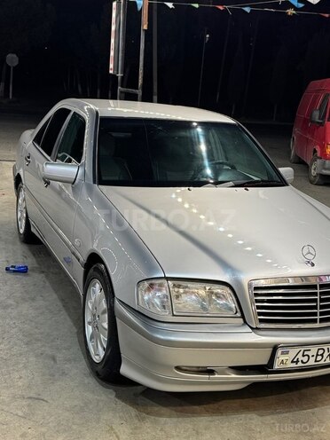 Mercedes C 180 2000, 260,000 km - 1.8 l - Ağcabədi