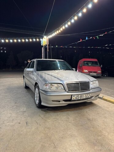 Mercedes C 180 2000, 260,000 km - 1.8 l - Ağcabədi