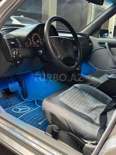 Mercedes C 180 2000, 260,000 km - 1.8 l - Ağcabədi