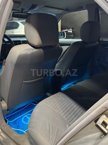 Mercedes C 180 2000, 260,000 km - 1.8 l - Ağcabədi