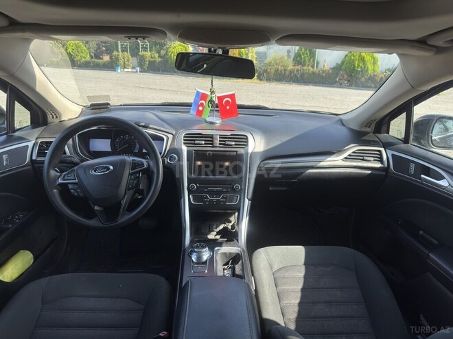 Ford Fusion (North America) 2016, 192,000 km - 1.5 l - Qax
