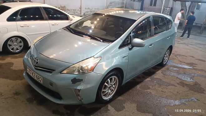 Toyota Prius V 2013, 141,267 km - 1.8 l - Bakı