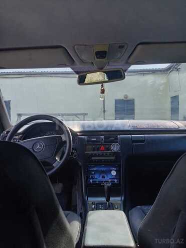 Mercedes E 240 1998, 374,975 km - 2.4 l - Göyçay