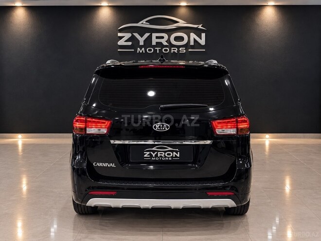 Kia Carnival 2015, 305,000 km - 2.2 л - Bakı