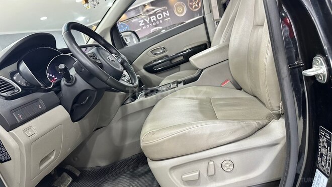 Kia Carnival 2015, 305,000 km - 2.2 л - Bakı
