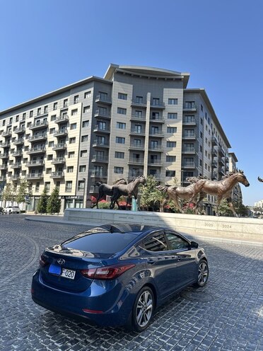 Hyundai Elantra 2015, 180,000 km - 1.8 л - Bakı