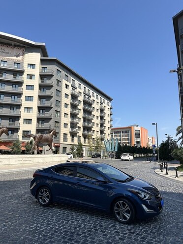 Hyundai Elantra 2015, 180,000 km - 1.8 л - Bakı