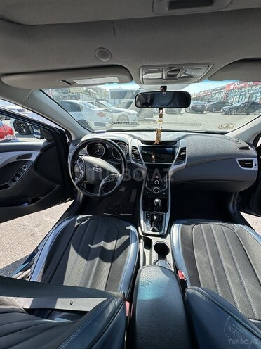 Hyundai Elantra 2015, 180,000 km - 1.8 л - Bakı