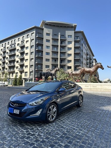 Hyundai Elantra 2015, 180,000 km - 1.8 л - Bakı