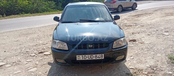 Hyundai Accent 2002, 325,600 km - 1.6 l - Xudat