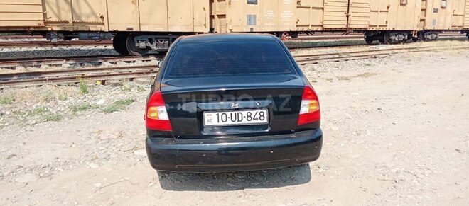 Hyundai Accent 2002, 325,600 km - 1.6 l - Xudat