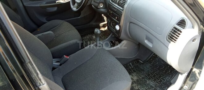 Hyundai Accent 2002, 325,600 km - 1.6 l - Xudat