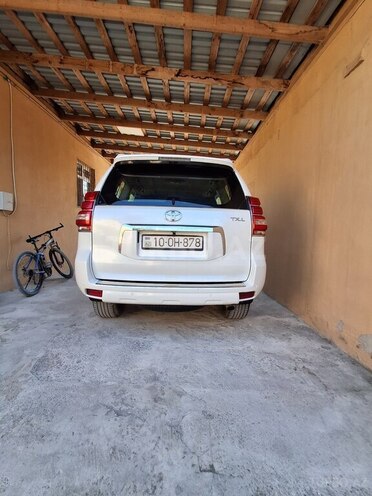 Toyota Land Cruiser Prado 2009, 355,000 km - 2.7 l - Bakı