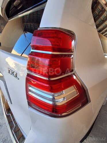 Toyota Land Cruiser Prado 2009, 355,000 km - 2.7 l - Bakı
