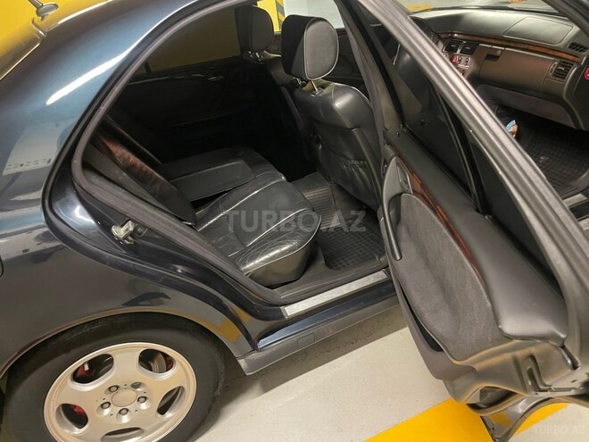 Mercedes E 270 2000, 345,280 km - 2.7 l - Gəncə