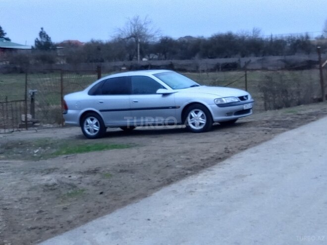 Opel Vectra 1996, 200,000 km - 2.0 l - Şirvan