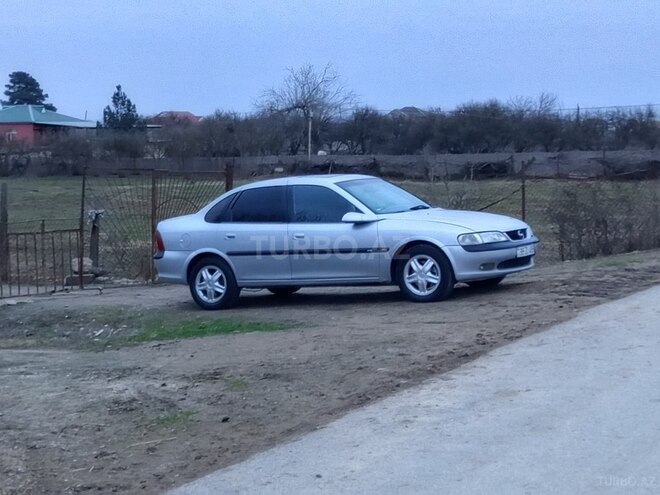 Opel Vectra 1996, 200,000 km - 2.0 l - Şirvan