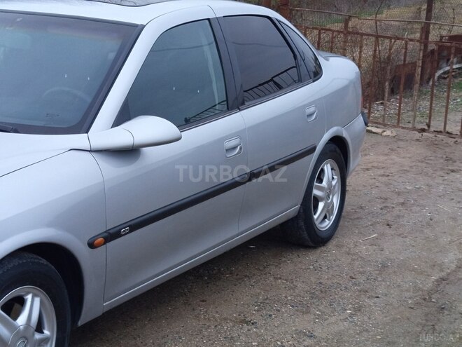 Opel Vectra 1996, 200,000 km - 2.0 l - Şirvan