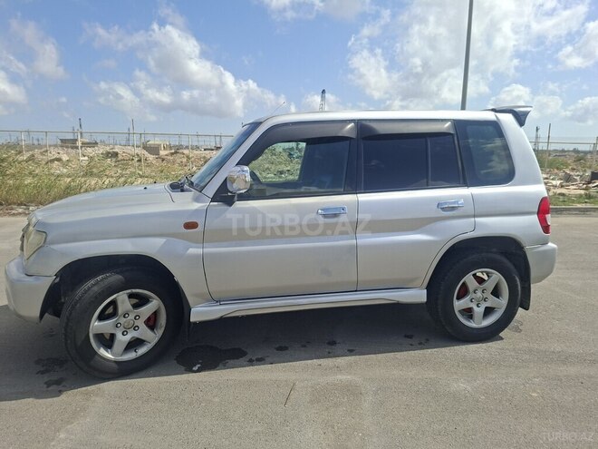 Mitsubishi Pajero io 2001, 388,000 km - 2.0 l - Bakı