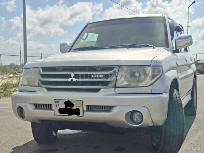 Mitsubishi Pajero io 2001, 388,000 km - 2.0 l - Bakı