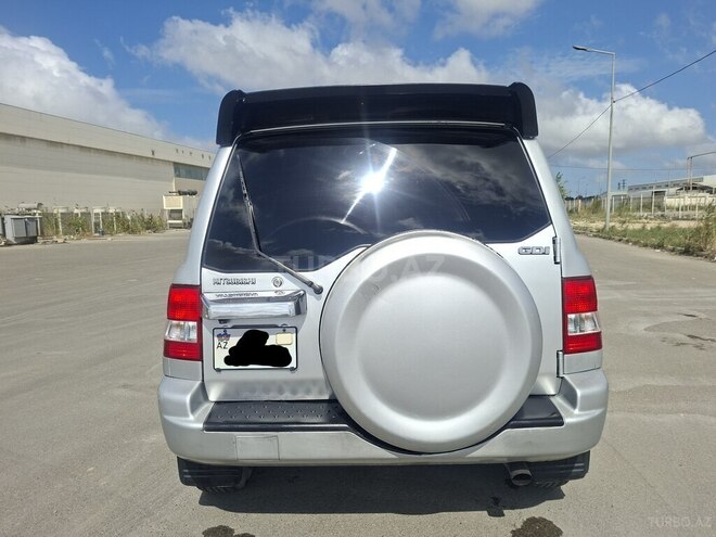Mitsubishi Pajero io 2001, 388,000 km - 2.0 l - Bakı