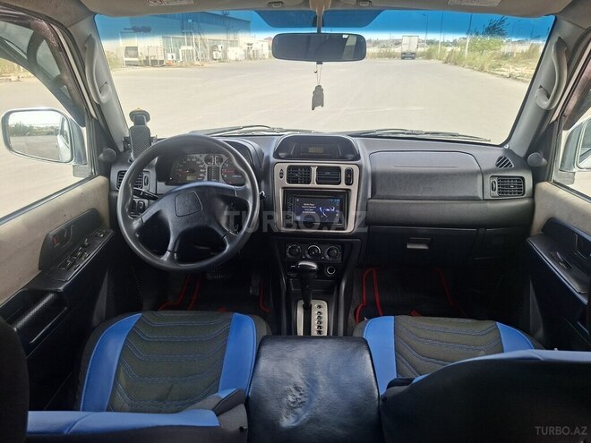 Mitsubishi Pajero io 2001, 388,000 km - 2.0 l - Bakı
