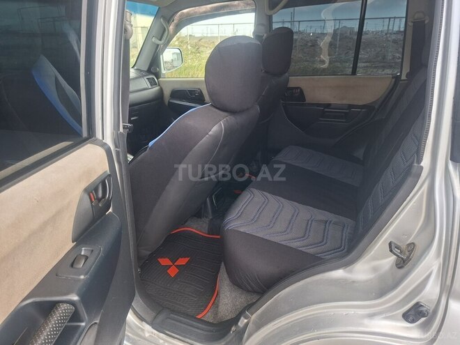 Mitsubishi Pajero io 2001, 388,000 km - 2.0 l - Bakı