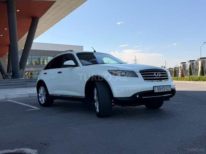 Infiniti FX35 2008, 300,000 km - 3.5 l - Yevlax