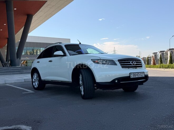 Infiniti FX35 2008, 300,000 km - 3.5 l - Yevlax